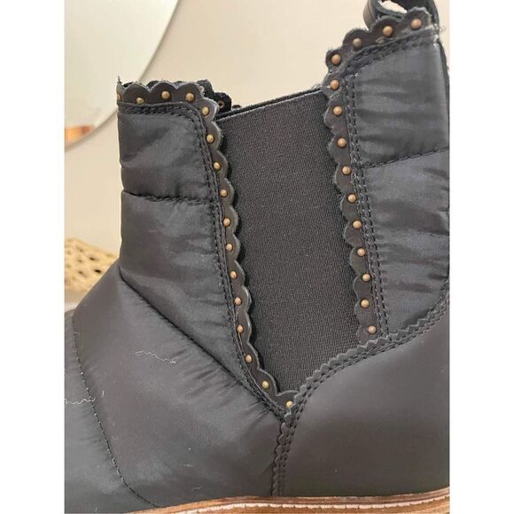 New Free Peopleāx FP Collection Atlas Puffer Chelsea Boots Sizeā36.5 - Picture 6 of 9